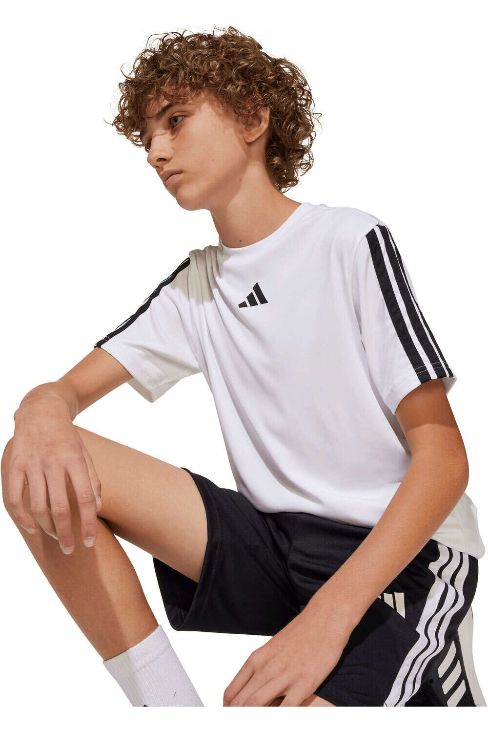adidas camiseta manga corta niño M_J TR-ES 3S TEE vista detalle