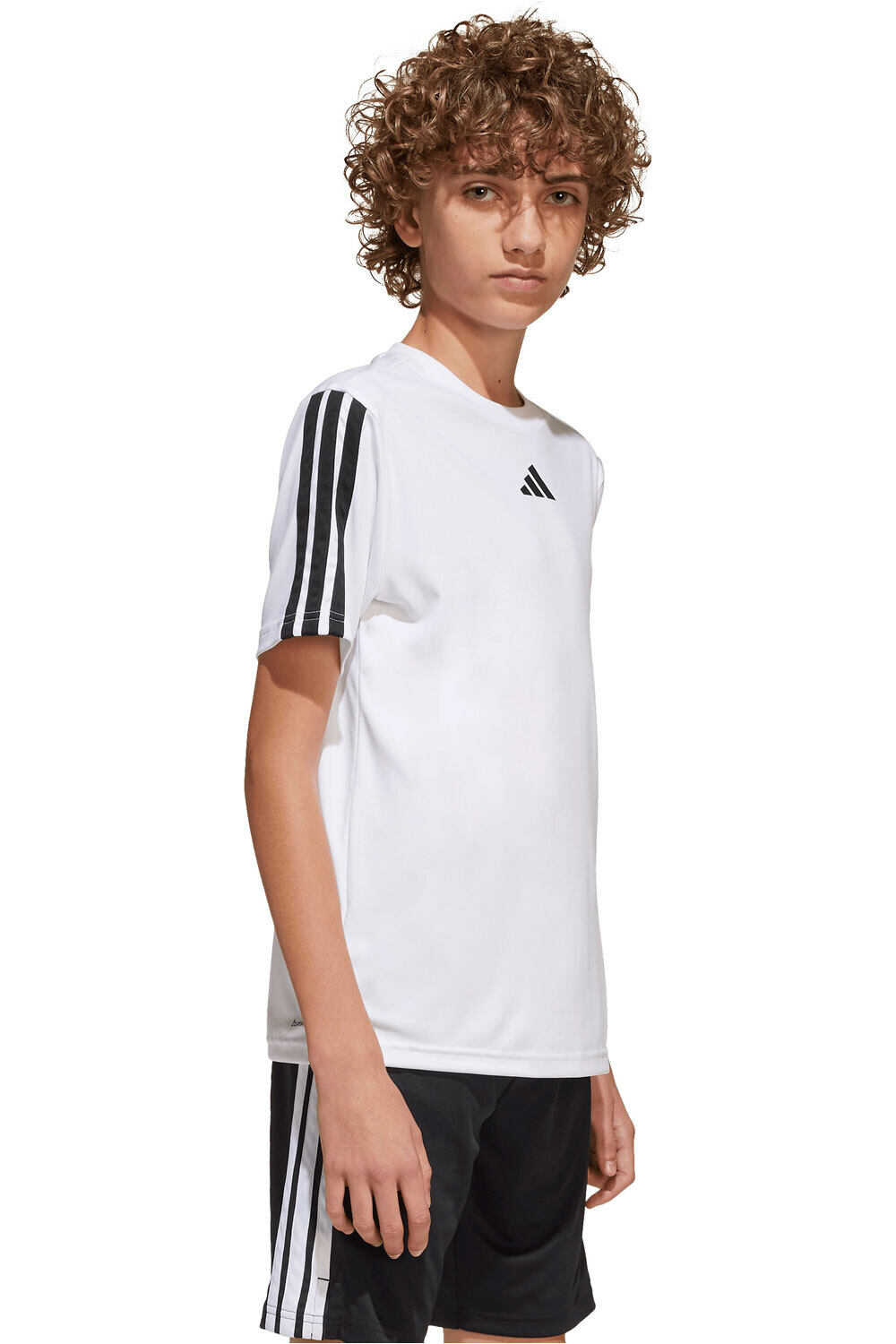 adidas camiseta manga corta niño M_J TR-ES 3S TEE vista frontal