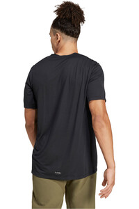 adidas camiseta montaña manga corta hombre MT LOG TECH T vista trasera