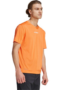 adidas camiseta montaña manga corta hombre MT TEE vista detalle