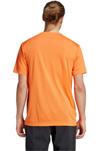 adidas camiseta montaña manga corta hombre MT TEE vista trasera