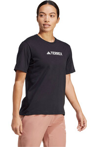 adidas camiseta montaña manga corta mujer TERREX CLASSIC LOGO vista detalle