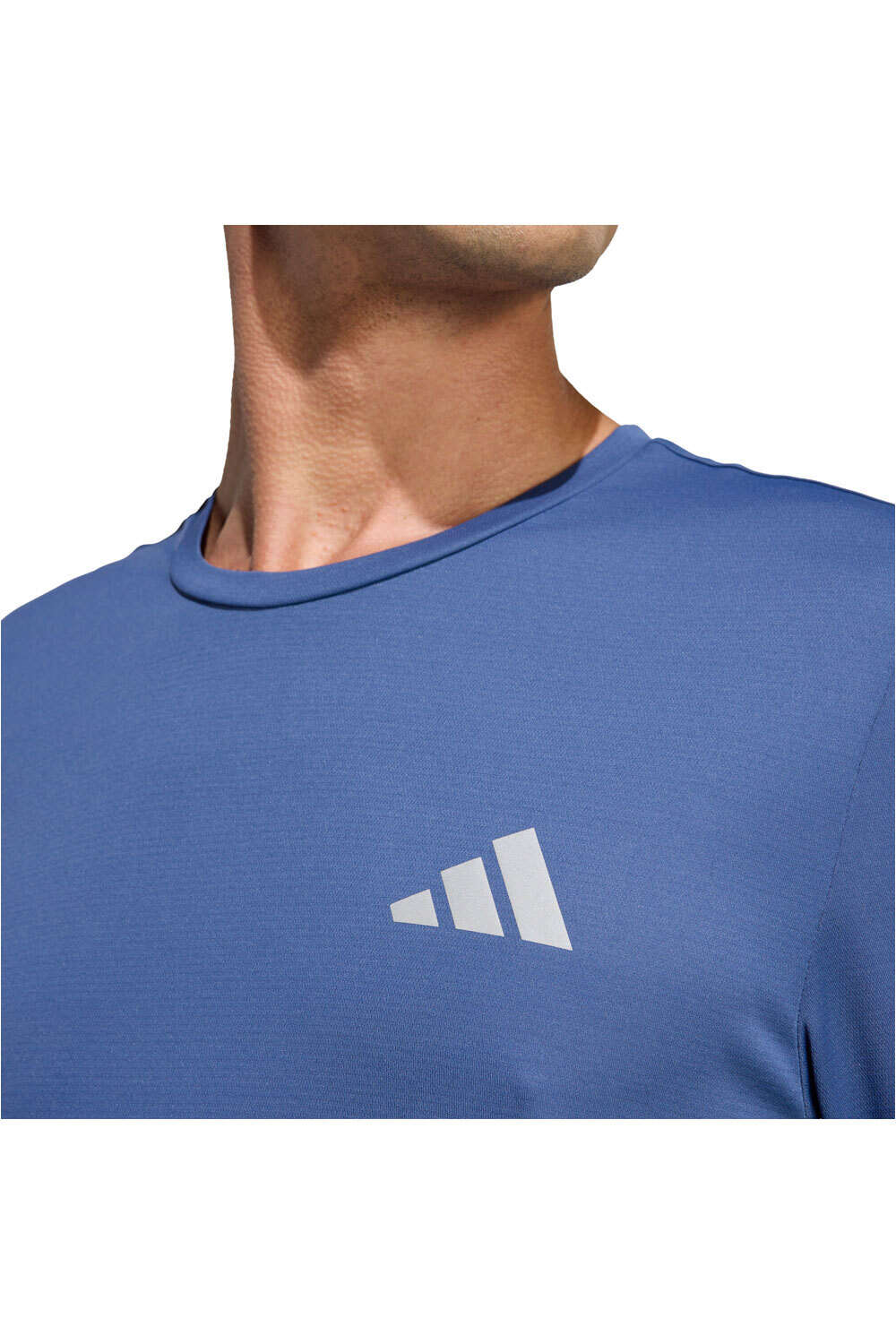 adidas camiseta técnica manga corta hombre Run Ess Tee M vista detalle