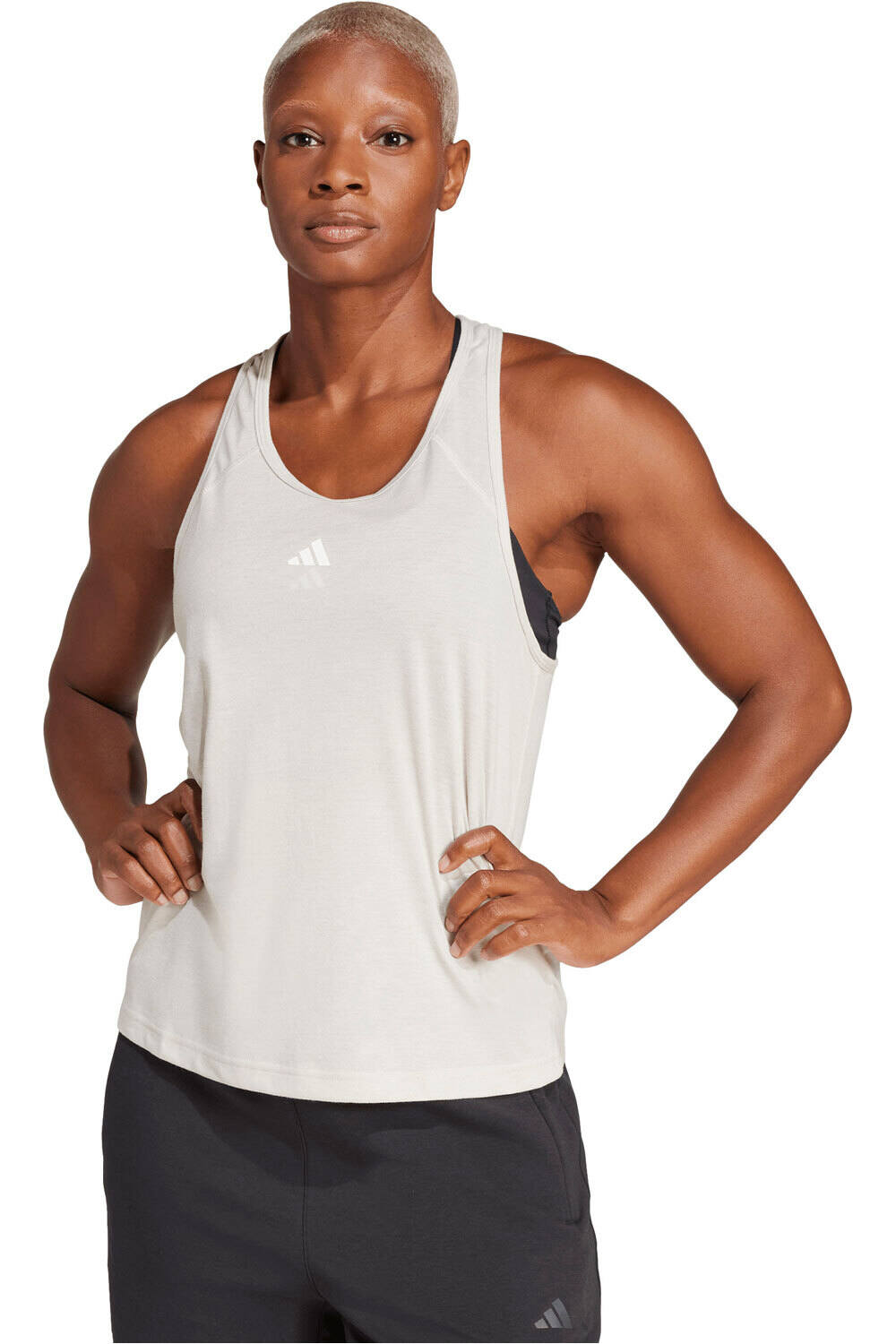 adidas camiseta tirantes fitness mujer ESSENTIALS MINIMAL BRANDING RACERBACK vista frontal