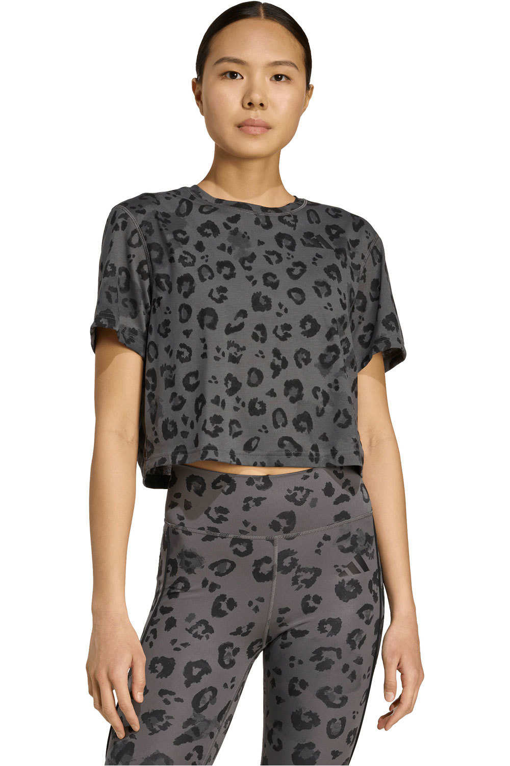 adidas camisetas fitness mujer WE T-SHIRT AOP vista frontal