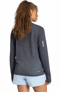 adidas camisetas trail running manga larga mujer TERREX XPERIOR CLIMACOOL+ vista trasera