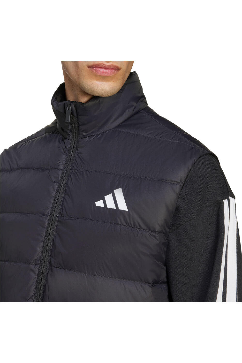 adidas chaleco outdoor hombre ESSENTIALS CLIMAWARM 3 STRIPES vista detalle