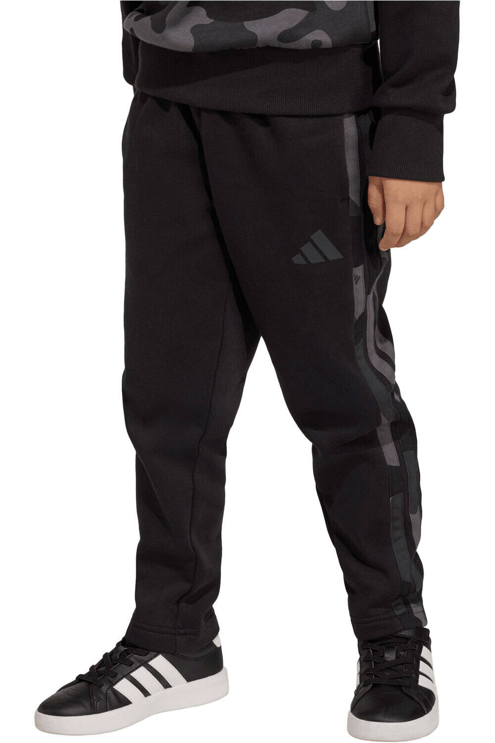 adidas chándal junior CAMUFLAJE SEASONAL ESSENTIALS 04