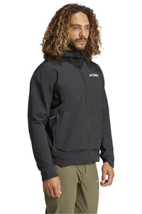 adidas chaqueta impermeable hombre MT SOSH JA vista detalle