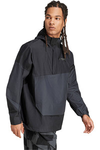 adidas chaqueta impermeable hombre TERREX XPLORIC 2.5 LAYER CLIMAPROOF vista detalle