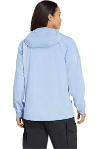 adidas chaqueta impermeable mujer TERREX MULTI 2.5 LAYER CLIMAPROOF vista trasera