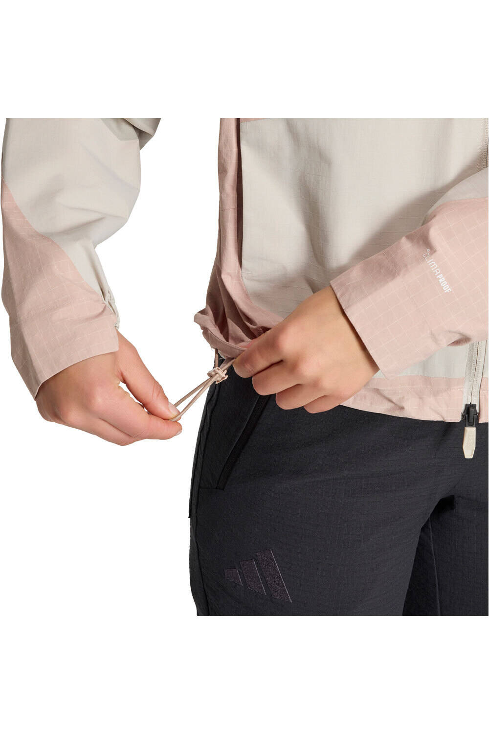 adidas chaqueta impermeable mujer TERREX XPLORIC 2 LAYER CLIMAPROOF vista detalle