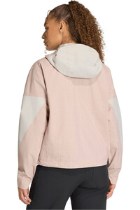 adidas chaqueta impermeable mujer TERREX XPLORIC 2 LAYER CLIMAPROOF vista trasera