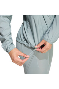 adidas Chaqueta Running Mujer RUNNING ADI365 ICONIC vista detalle