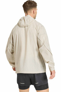 adidas chaqueta softshell hombre XPL WIND ANORAK vista trasera