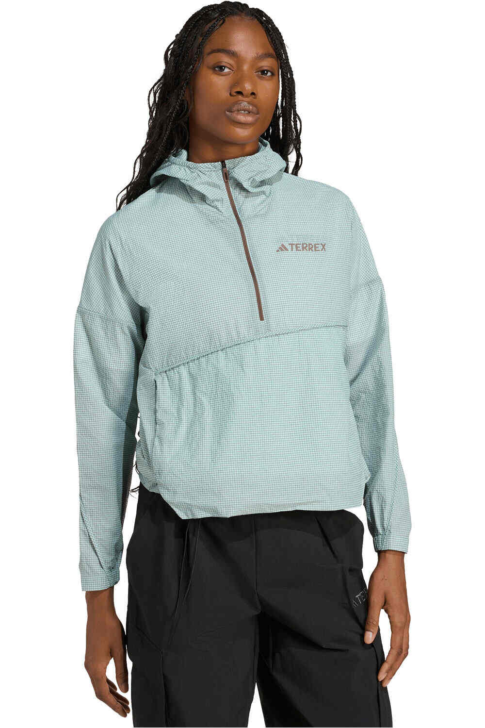 adidas chaqueta softshell mujer ANORAK TERREX XPLORIC WIND vista detalle