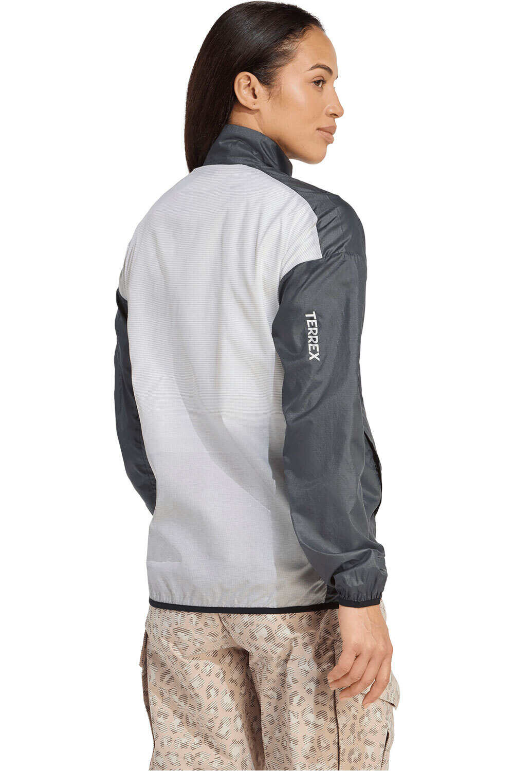adidas chaqueta softshell mujer TERREX MULTI CLIMA365 WINDWEAVE vista trasera