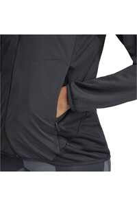 adidas chaqueta softshell mujer W XPR WIND FL H 04