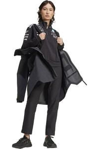 adidas chubasquero mujer MERCEDES F1 TEAM MYSHELTER vista trasera
