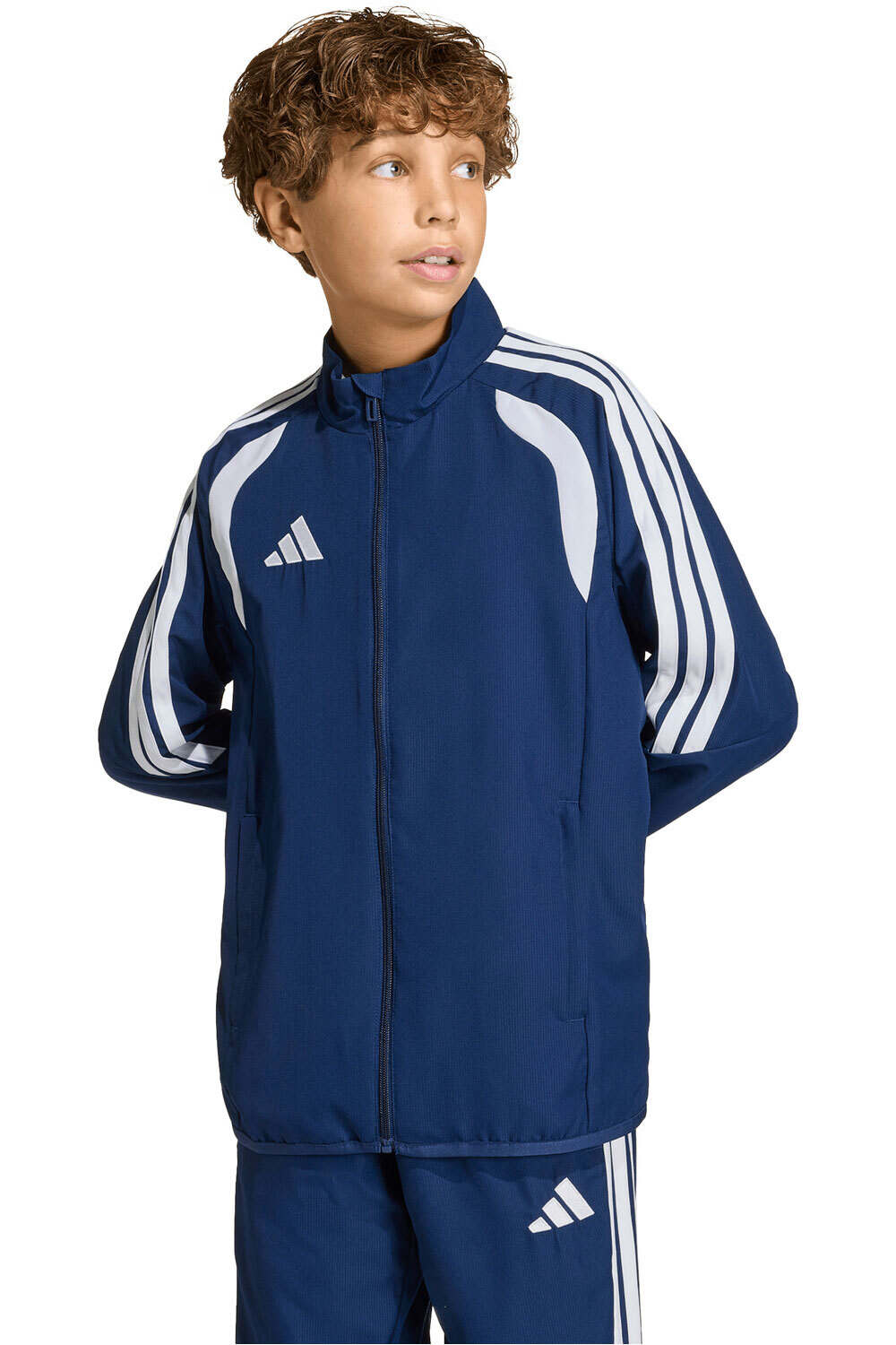 adidas chubasquero y chaquetones entrenamiento fútbol niño PRESENTACIN TIRO26 LEAGUE vista frontal