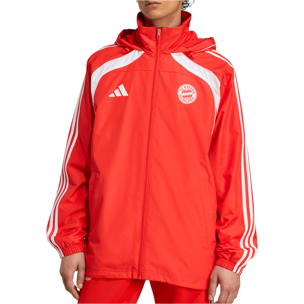adidas chubasqueros y chaquetones entrenamiento fútbol FC BAYERN MUNICH UBP vista frontal