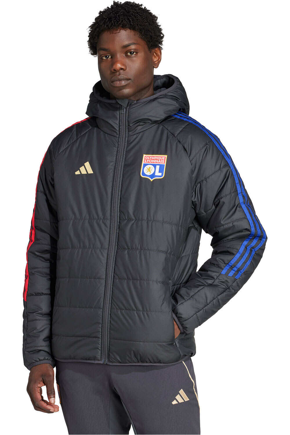 adidas chubasqueros y chaquetones entrenamiento fútbol O.LYON 26 WINTJKT vista frontal