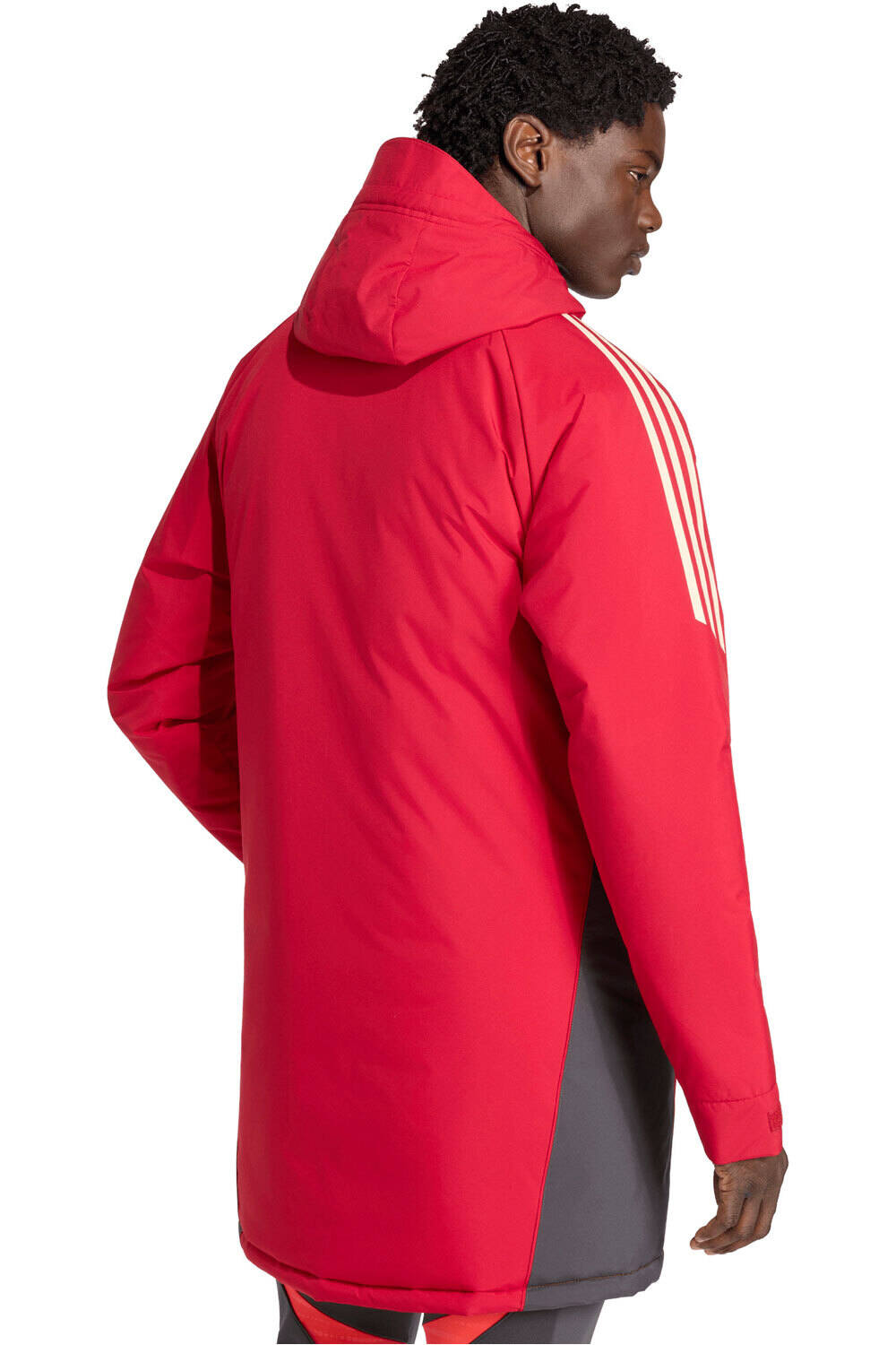 adidas chubasqueros y chaquetones entrenamiento fútbol PARKA LIVERPOOL FC TIRO 24 STADIUM vista trasera