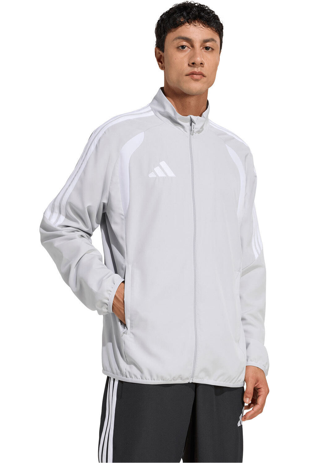 adidas chubasqueros y chaquetones entrenamiento fútbol PRESENTACIN TIRO26 LEAGUE vista detalle