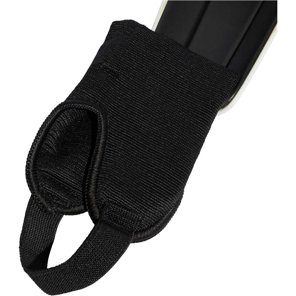 adidas espinilleras MESSI SG MTC J BLRO 01