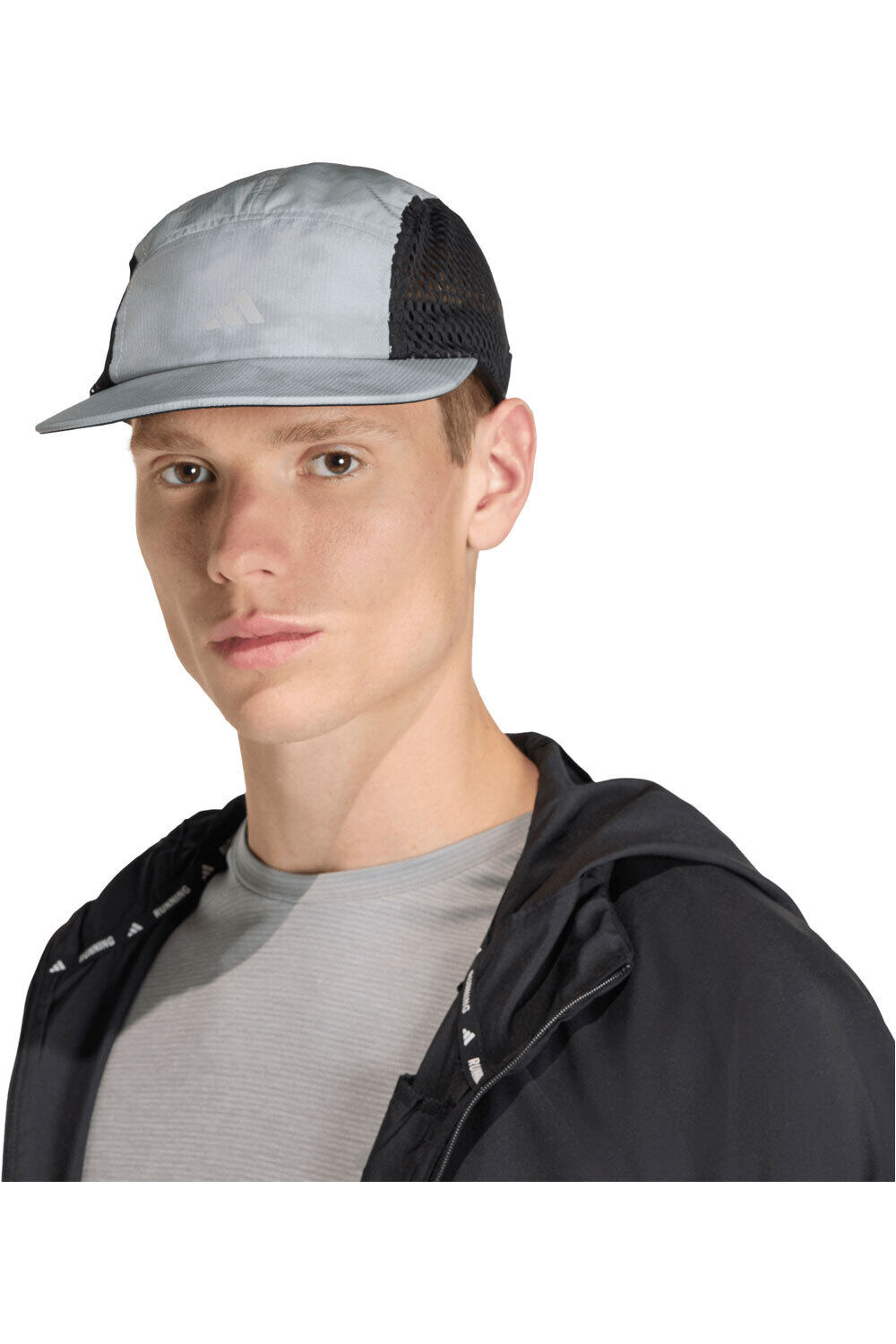 adidas gorra running RUNNING ESTAMPADA vista frontal