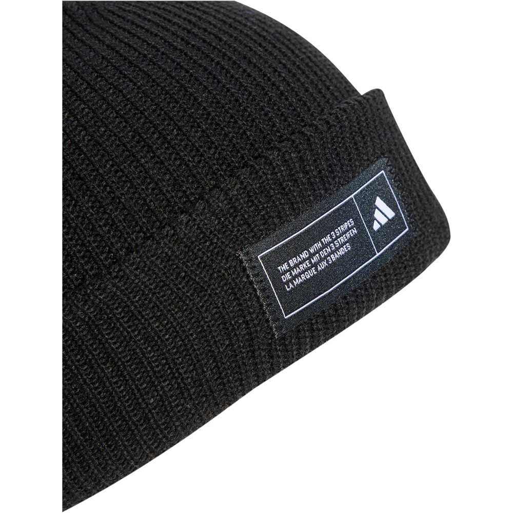 adidas gorro de lana CUFFED BEANIE ESSENTIALS 02