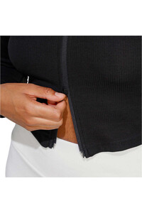 adidas jersey mujer SEASONAL ESSENTIALS 03