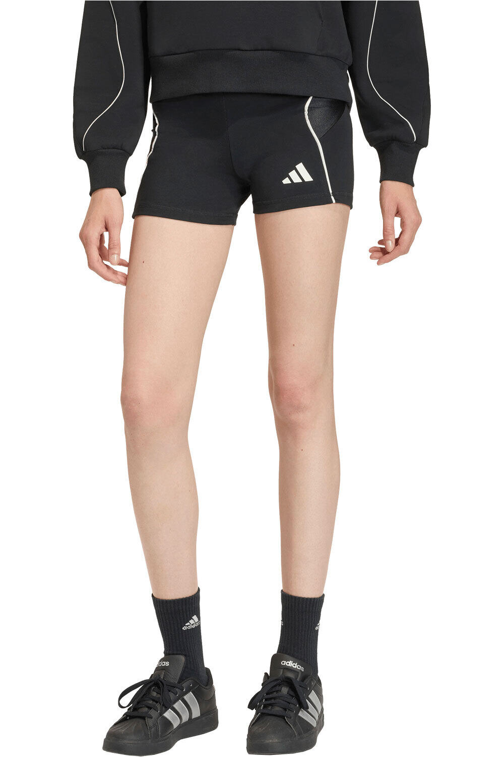adidas Malla Corta Mujer STADIUM BIKER vista frontal