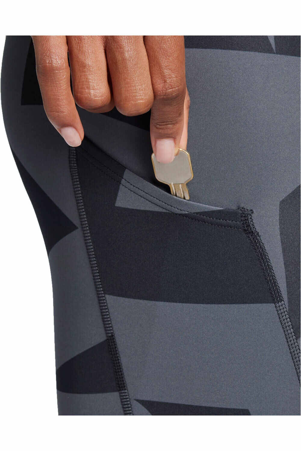 adidas malla larga mujer TERREX MULTI PRINTED 04