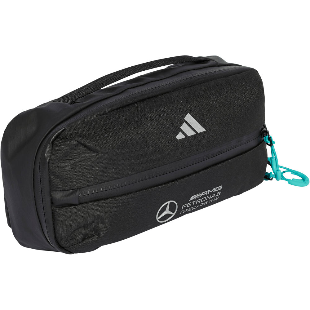 adidas neceser MERCEDES INTELLIGENT PACKING SYSTEM 02
