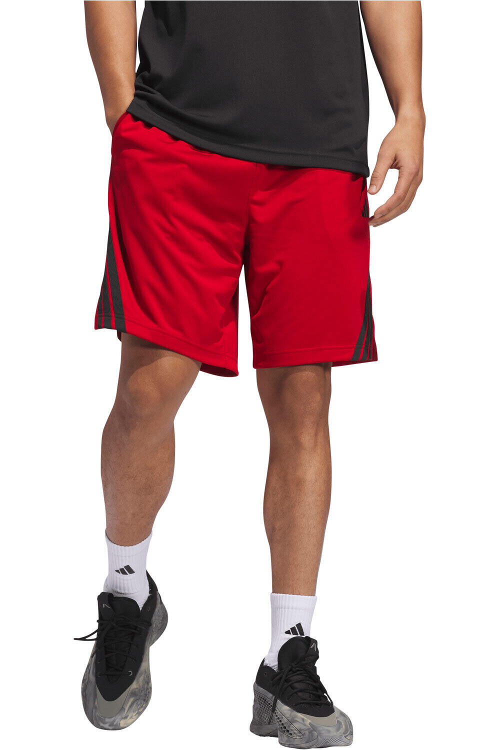 adidas pantalón baloncesto LEGENDS 3-STRIPES vista frontal