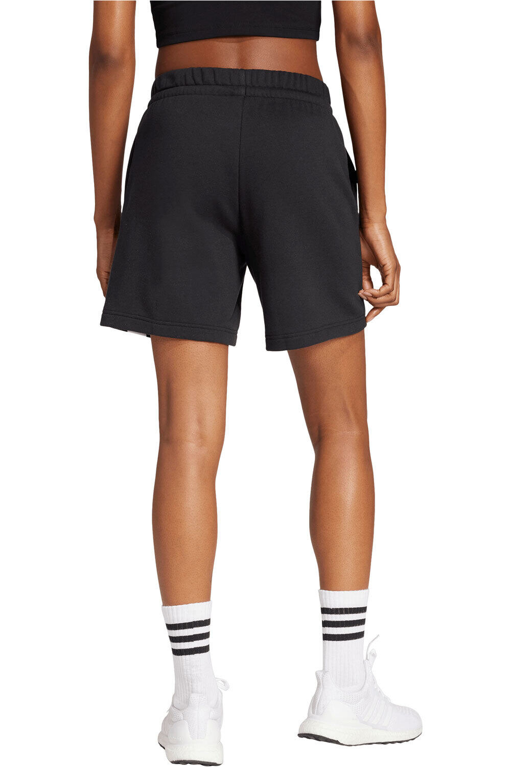 adidas pantalón corto deporte mujer ESSENTIALS BIG LOGO FRENCH TERRY vista trasera