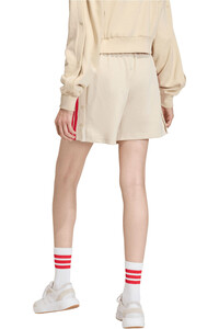 adidas pantalón corto deporte mujer STADIUM vista trasera