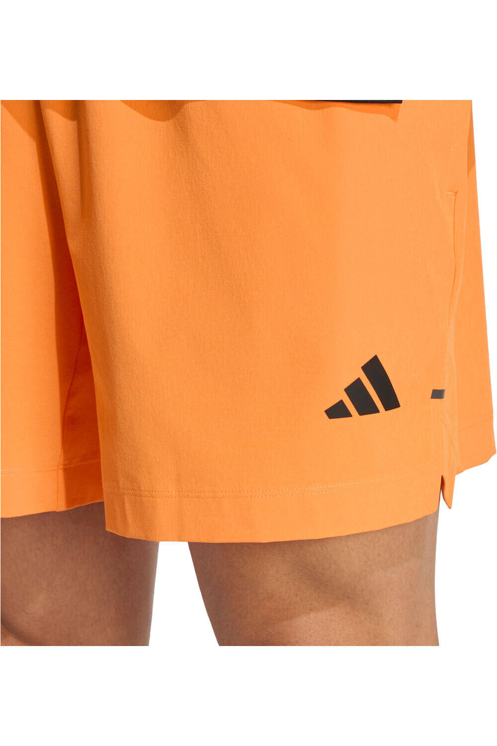 adidas pantalón corto fitness hombre D4T ESSENTIALS 03