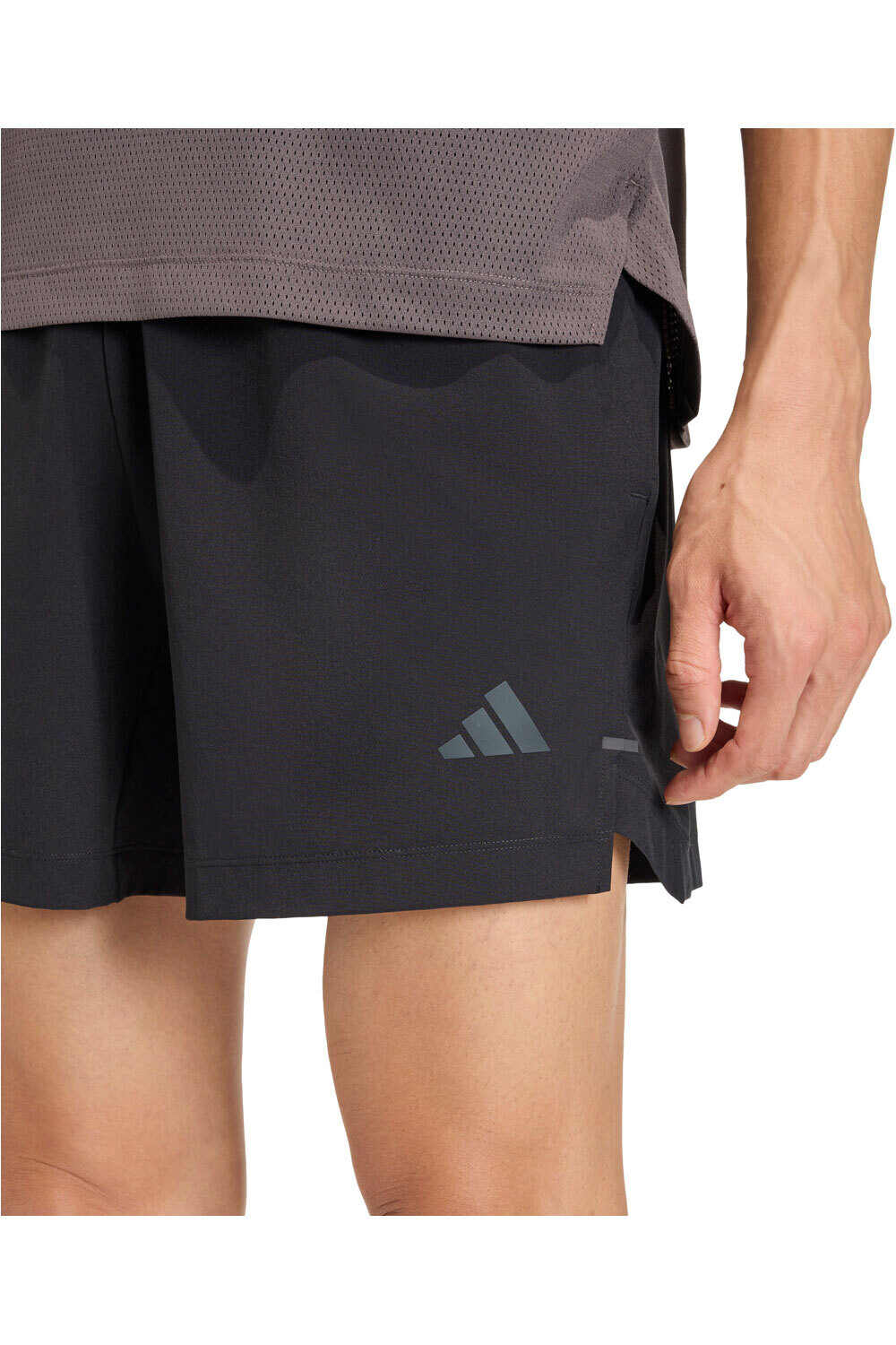 adidas pantalón corto fitness hombre D4T ESSENTIALS vista detalle