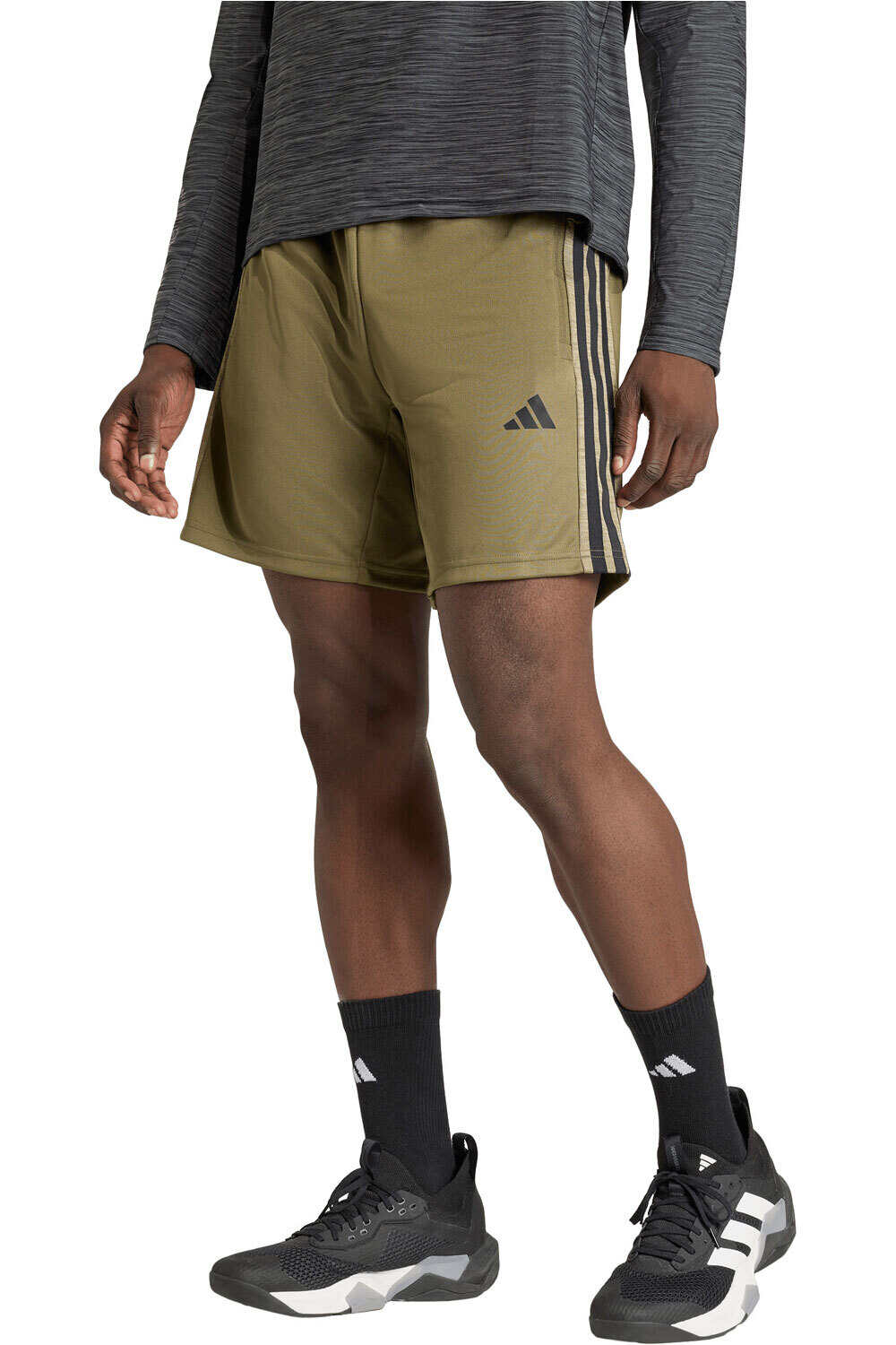 adidas pantalón corto fitness hombre ESSENTIALS ALL-SET vista frontal