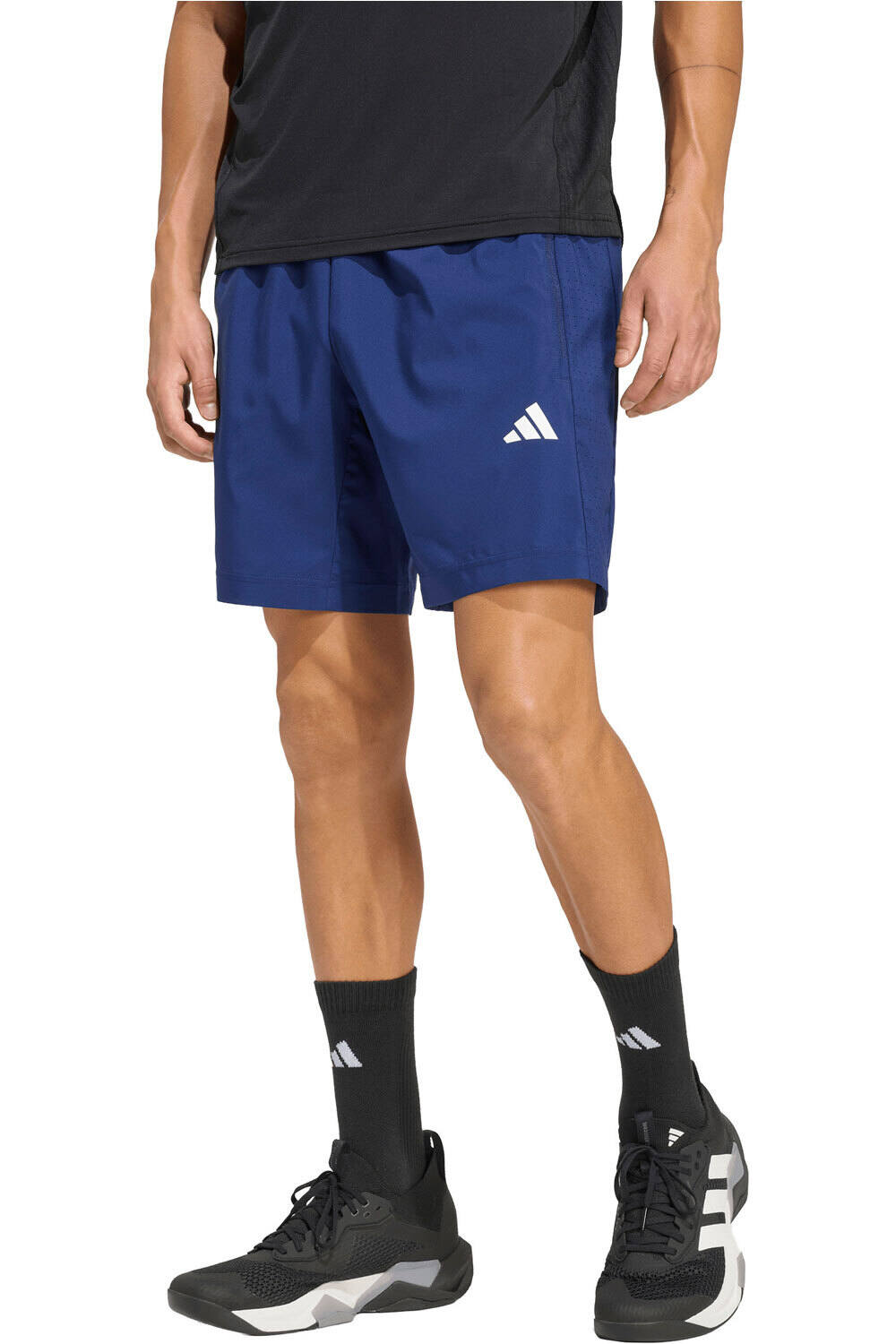 adidas pantalón corto fitness hombre ESSENTIALS BASE vista frontal