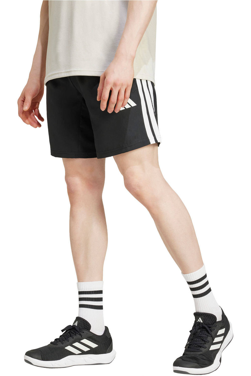 adidas pantalón corto fitness hombre TR-ES 3S WV SH 7 vista frontal
