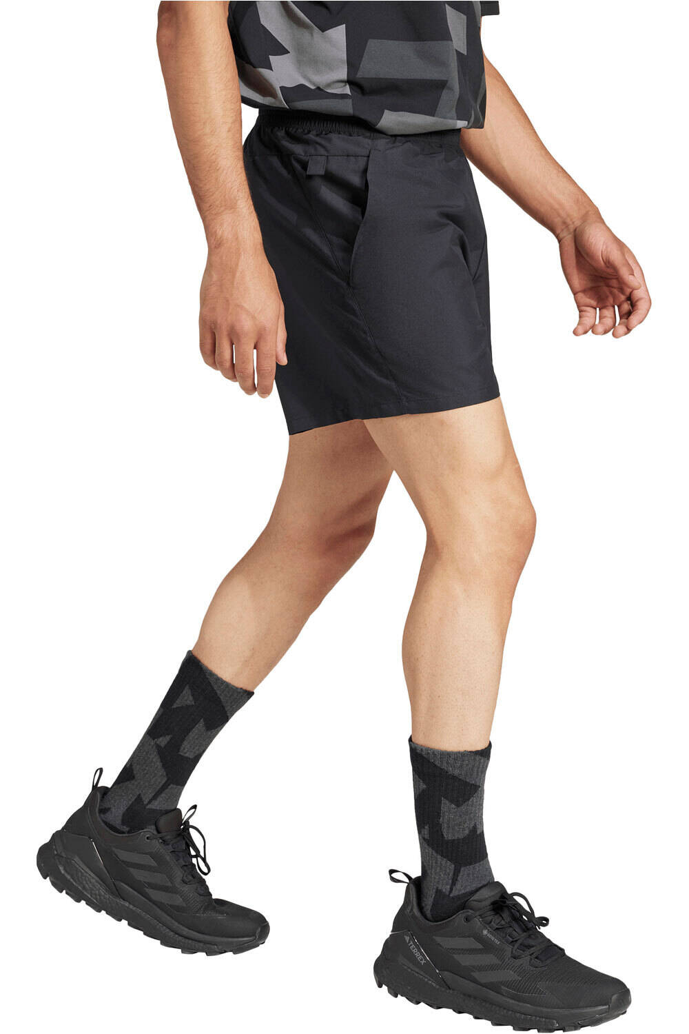 adidas pantalón corto montaña hombre TERREX MULTI vista detalle