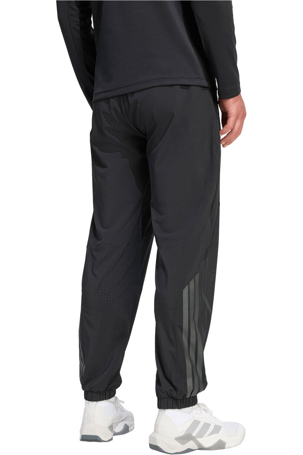 adidas pantalon fitness hombre TECH ESSENTIALS vista trasera