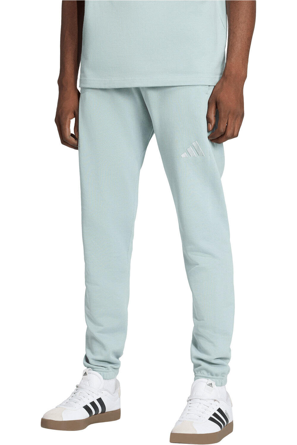 adidas pantalón hombre ALL SZN FRENCH TERRY REGULAR TAPERED vista frontal