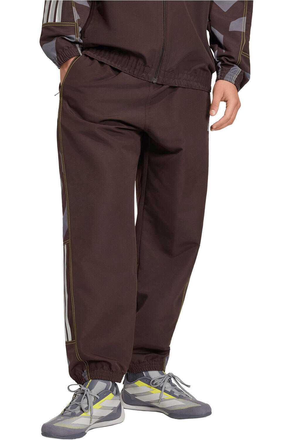 adidas pantalón hombre CAMO WOVEN AMG vista frontal