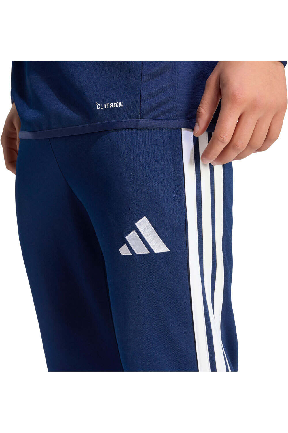 adidas pantalón hombre ENTRENAMIENTO AJUSTADO TIRO 26 LEAGUE vista detalle