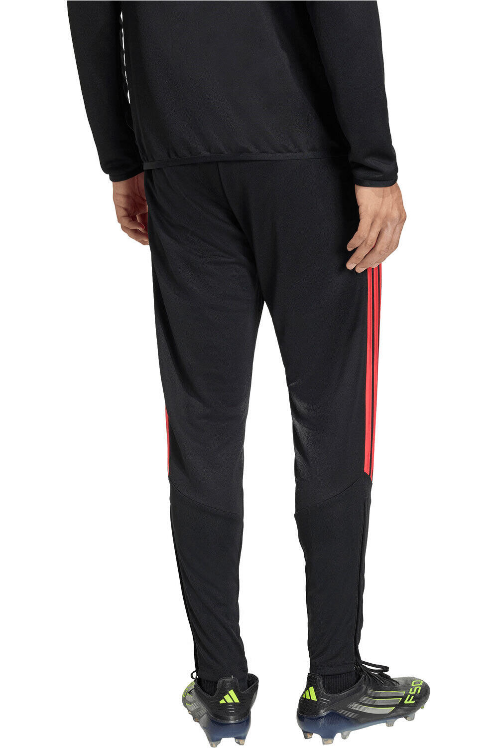 adidas pantalón hombre ENTRENAMIENTO AJUSTADO TIRO 26 LEAGUE vista trasera