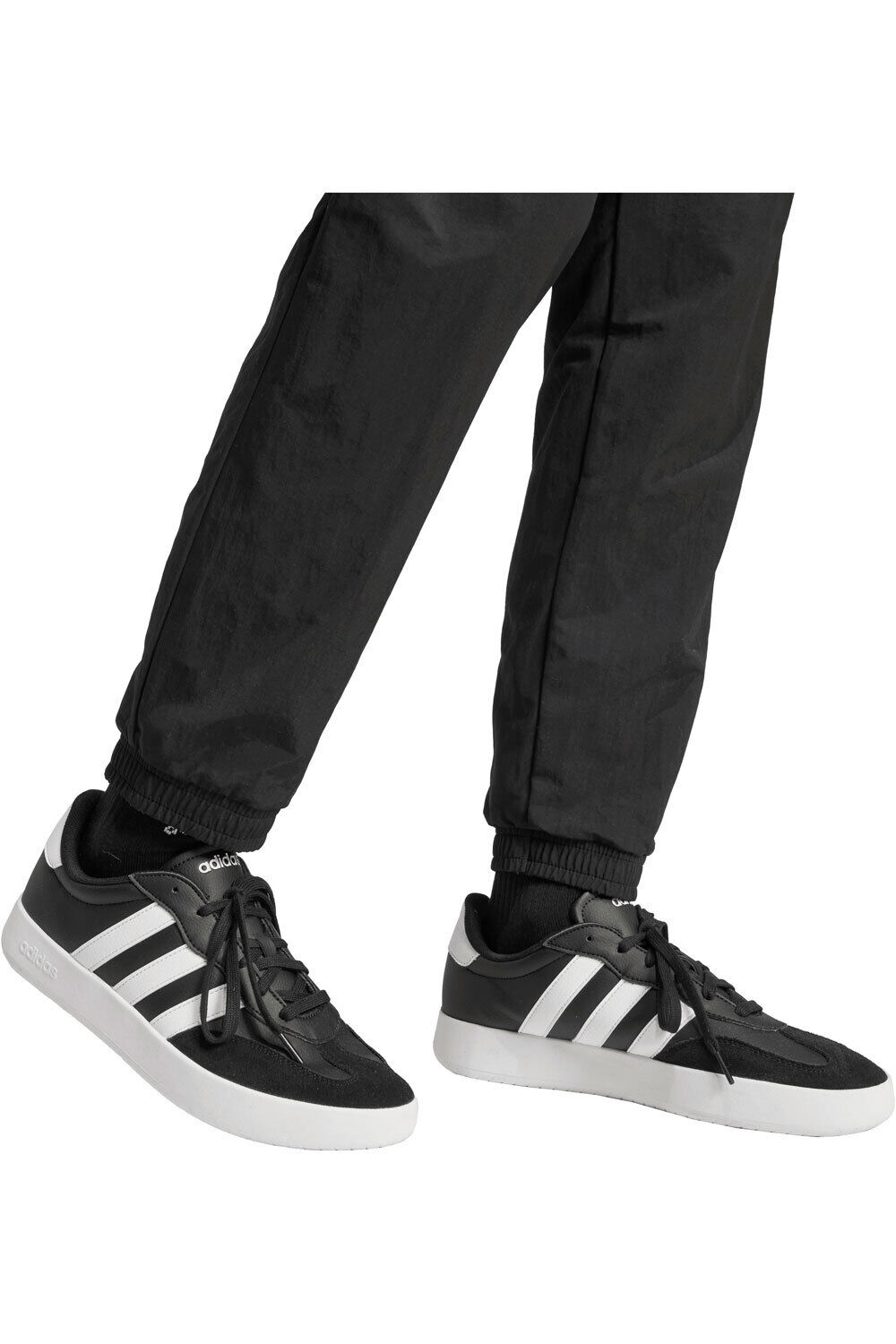 adidas pantalón hombre ESSENTIAL SMALL LOGO WOVEN 04